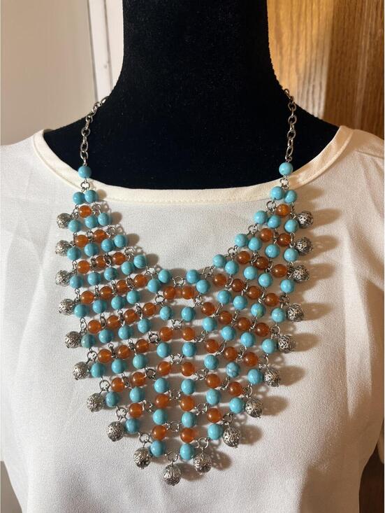 Jewelry - Vintage Jewelry set-3 Necklace Bracelet Earrings Boho